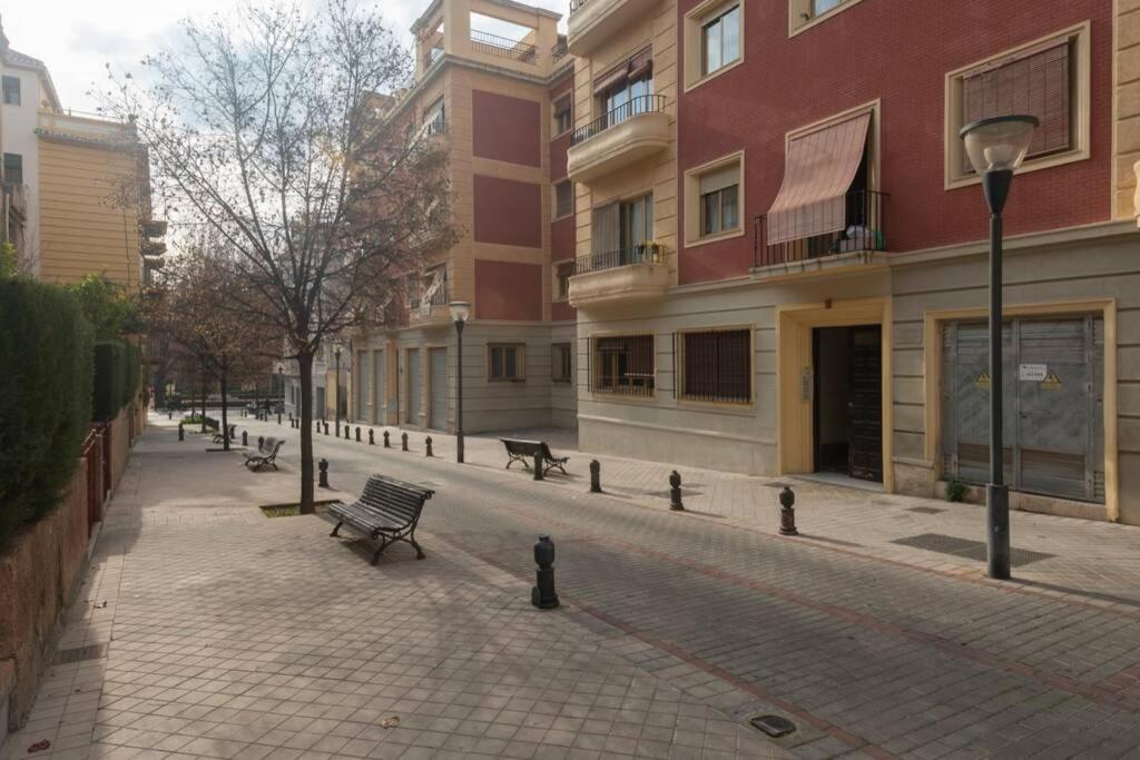 Fabuloso Piso Junto A Paseo De La Bomba Granada Exterior photo
